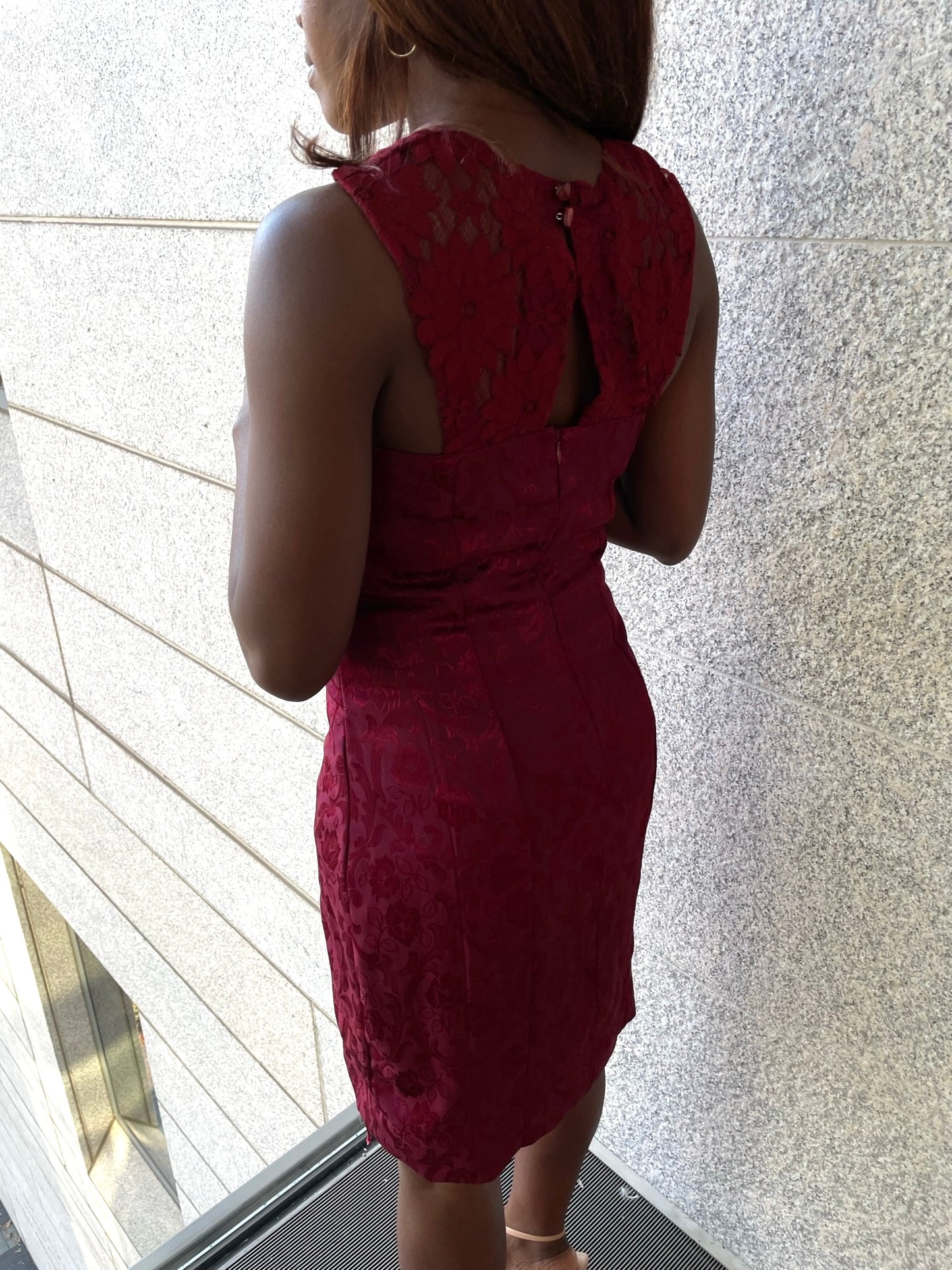 Robe dos nu en dentelle « Grace »